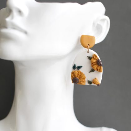 Daisy Floral Pattern Vintage Polymer Clay Earrings